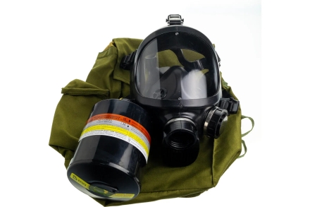 Противогаз фильтрующий БРИЗ "-3301(ППФ)" марки А3В3Е3AXР3 R D с лицевой частью "-4301М(ППМ)" категория 2 и с соединительной трубкой 500103018, фото 1