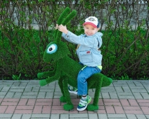 Топиари кузнечик Рики - газон Eco Топиари кузнечик Рики - газон Eco