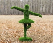 Топиари балерина Диана - газон Deluxe Топиари балерина Диана - газон Deluxe