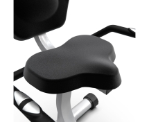 Велотренажер DFC B3.2R Велотренажер DFC B3.2R