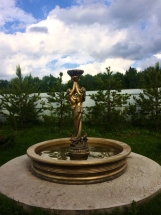 Фонтан Королевский и русалки в золоте