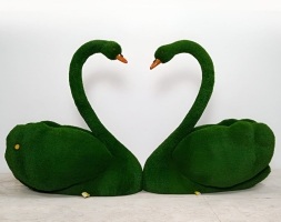 Топиари композиция лебеди Софи, модель 1 - газон Eco