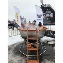 Сибирский банный чан "Добрыня Никитич" на подставке 1850 мм опора - нерж. сталь Сибирский банный чан "Добрыня Никитич" на подставке 1850 мм опора - нерж. сталь