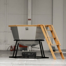 Сибирский банный чан "Добрыня Никитич" на подставке 1850 мм опора - черный металл Сибирский банный чан "Добрыня Никитич" на подставке 1850 мм опора - черный металл