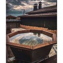 Сибирский банный чан "Добрыня Никитич" на подставке 1850 мм опора - черный металл Сибирский банный чан "Добрыня Никитич" на подставке 1850 мм опора - черный металл