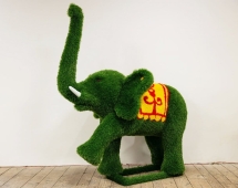 Топиари слон Борк - газон Eco