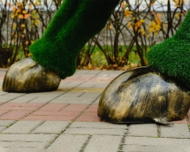 Топиари бык Майкл Брон - газон Eco Топиари бык Майкл Брон - газон Eco