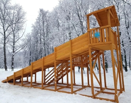 Зимняя горка Snow Fox Домик (скат 10 м), фото 2