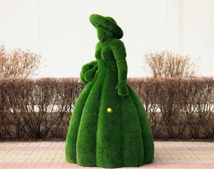 Топиари леди с корзинкой, Вероника - газон Deluxe, фото 2